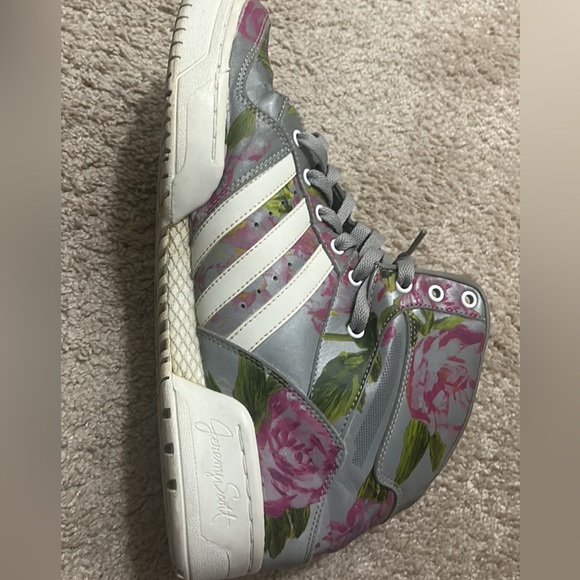 Jeremy scott adidas size 11 - Picture 2 of 5